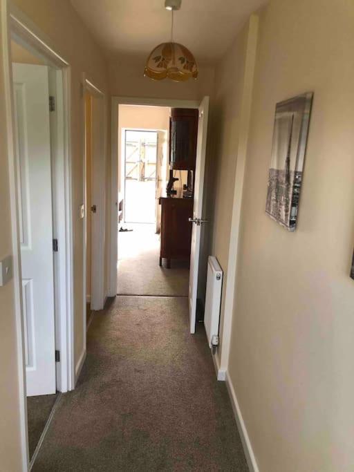 Entire Guest Suite With Gated Property Broad Blunsdon Экстерьер фото