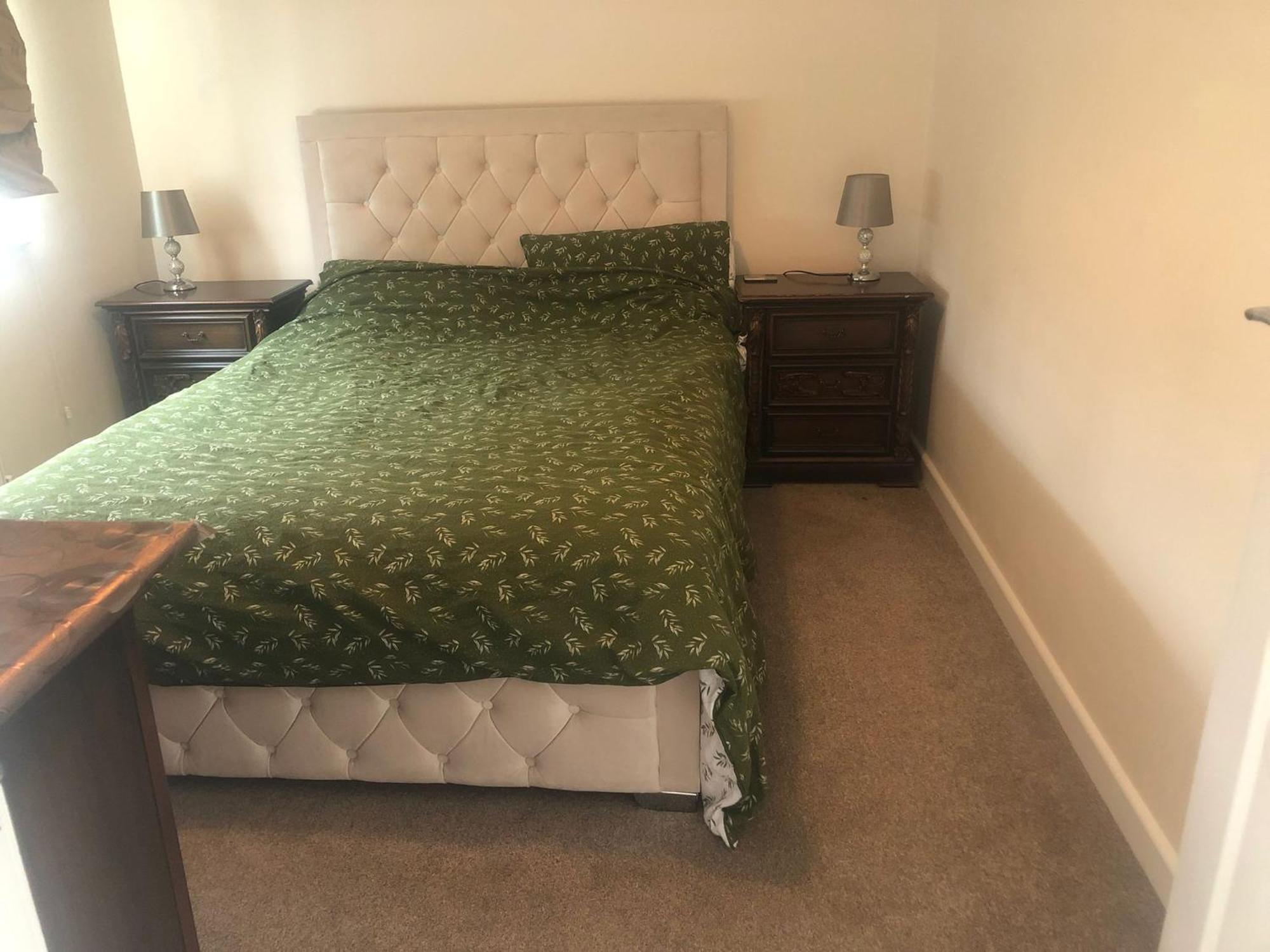 Entire Guest Suite With Gated Property Broad Blunsdon Экстерьер фото